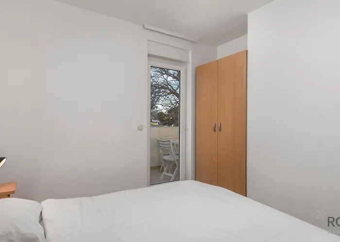 Apartment Rona Volta *