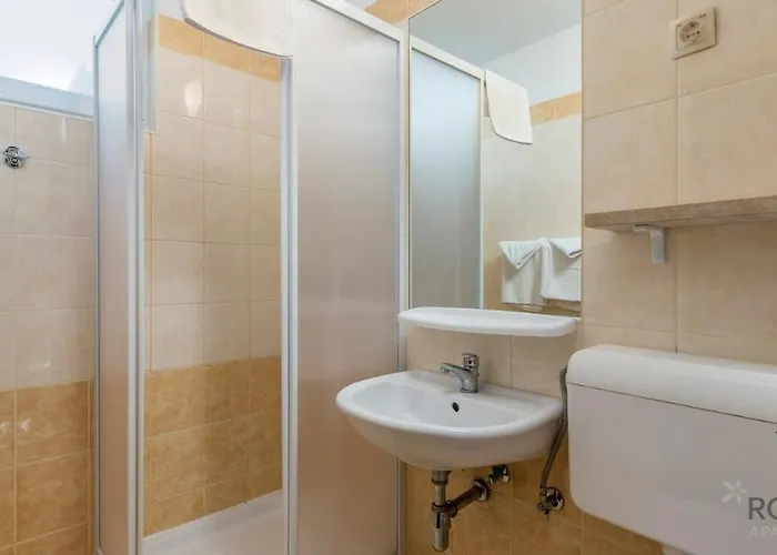 Rona Volta * 波雷奇