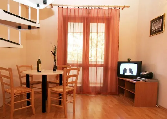 Apartment Rona Volta *